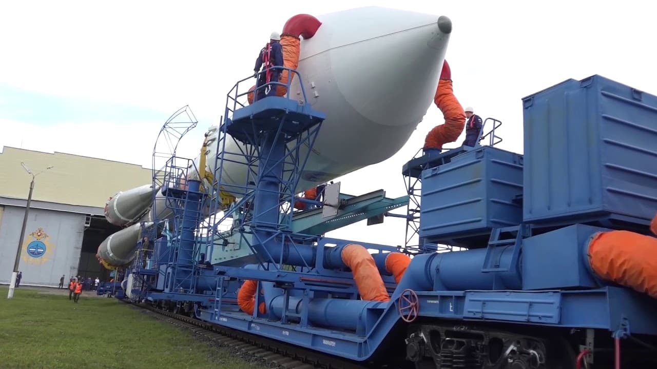 Пуск ракеты-носителя «Союз-2» с космодрома Плесецк Воздушно-космическими силами России