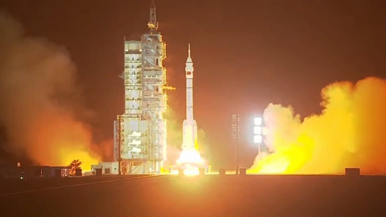 Replay! China's Shenzhou 18 crew launches to Tiangong space station