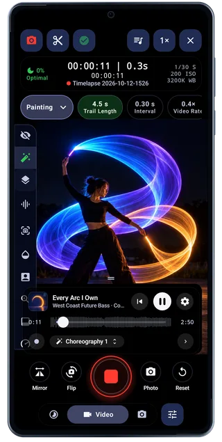 LightPaint Android: Perform recording, with an illustrated camera scene beneath the captured controls