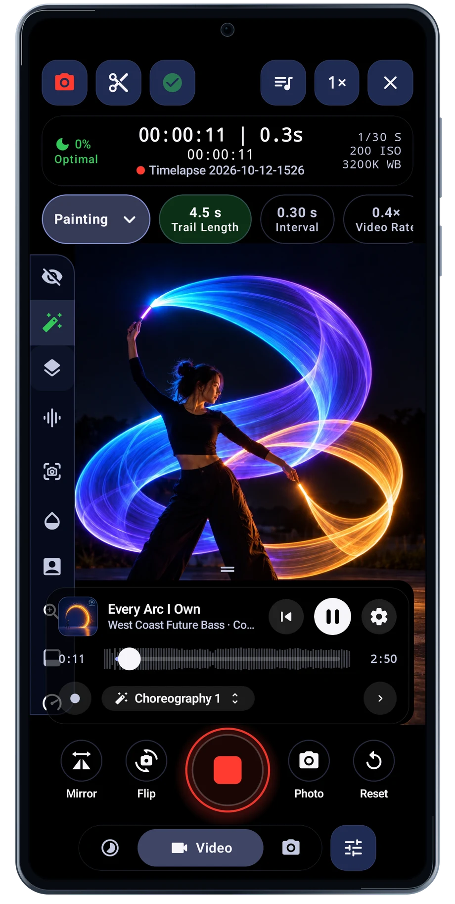 LightPaint Android: Perform recording, with an illustrated camera scene beneath the captured controls