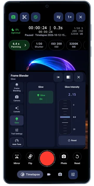 LightPaint Android: Camera glow, with an illustrated camera scene beneath the captured controls