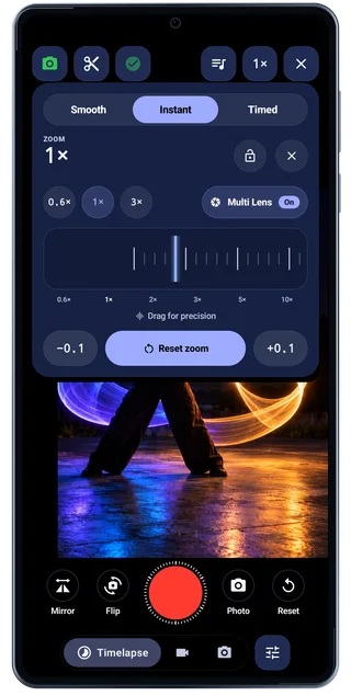 LightPaint Android: Camera zoom lenses, with an illustrated camera scene beneath the captured controls