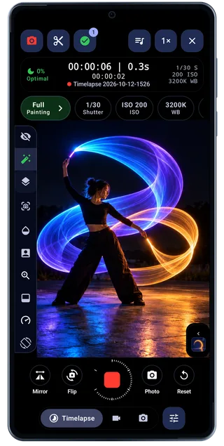 LightPaint Android: Camera timelapse recording, with an illustrated camera scene beneath the captured controls