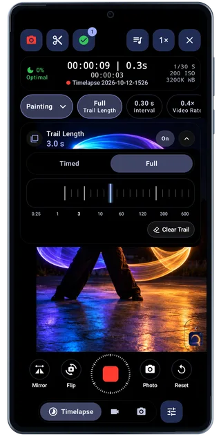 LightPaint Android: Camera recording trail length, with an illustrated camera scene beneath the captured controls